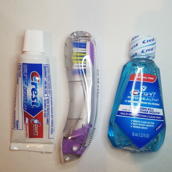 Travel Toothbrush Kit - Picture 3 of 4